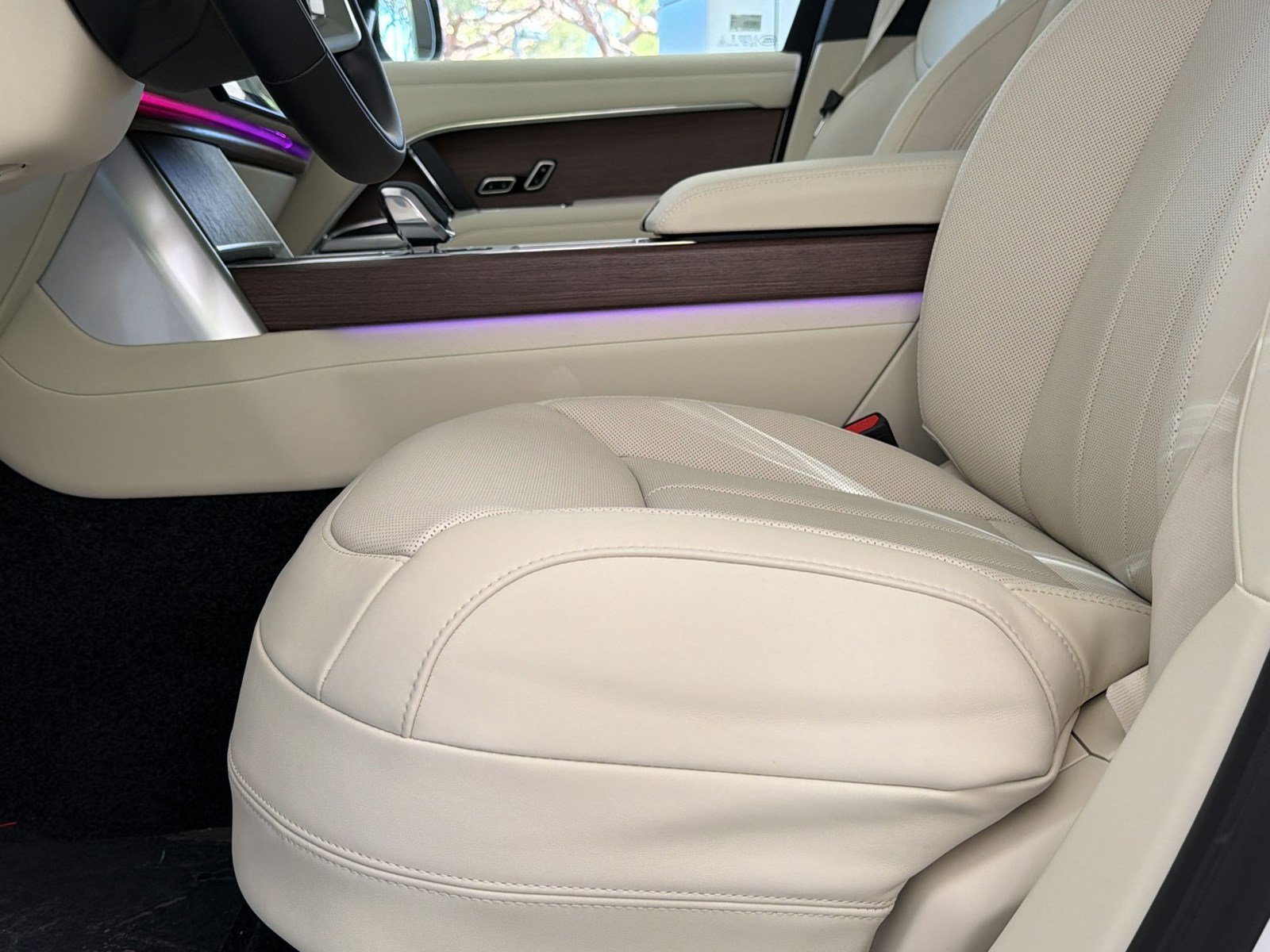 New 2026 Land Rover Range Rover SE AWD/4WD image 14
