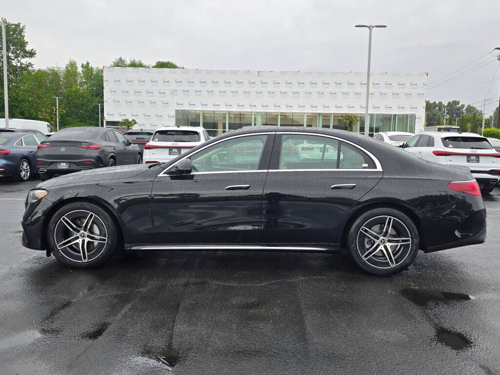 New 2026 Mercedes-Benz E 350 4MATIC Sedan image 3