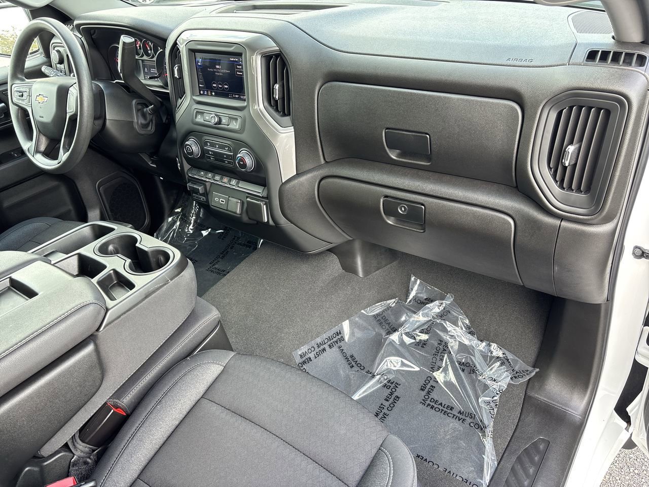 Used 2024 Chevrolet Silverado 1500 Custom image 11