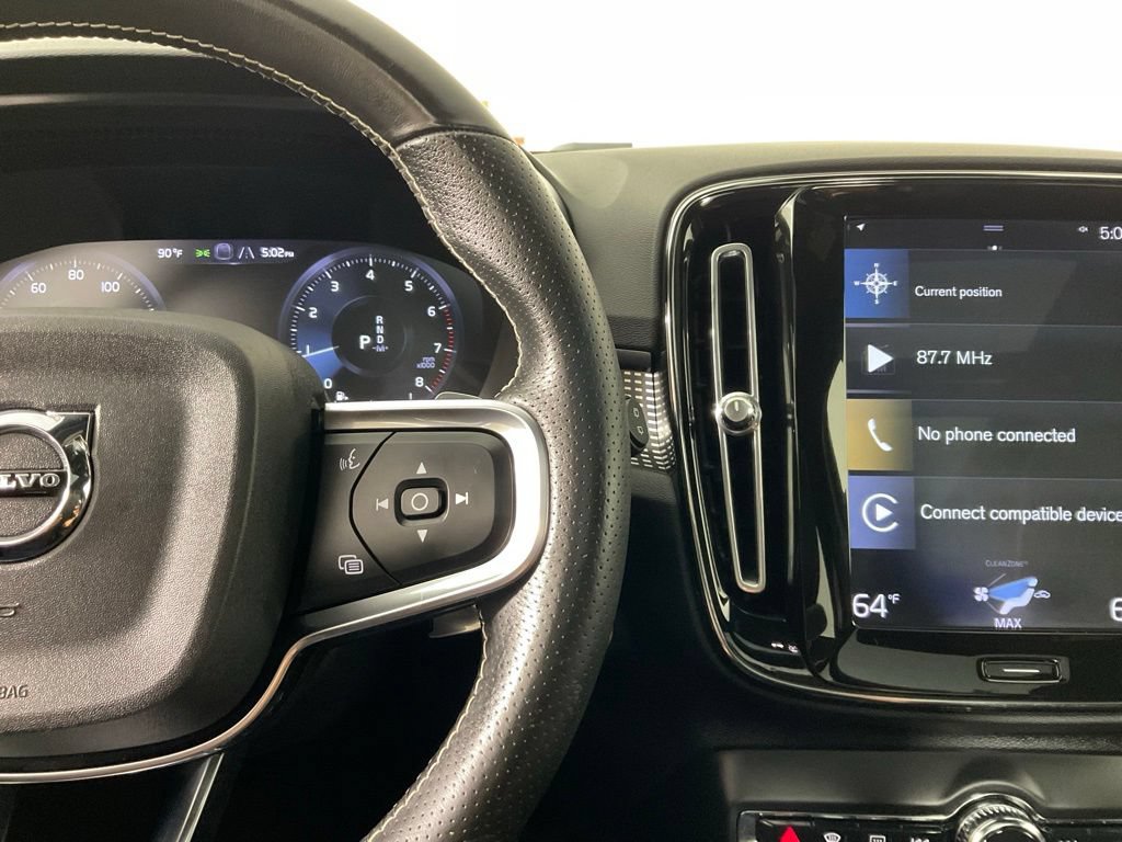Used 2019 Volvo XC40 T5 R-Design AWD/4WD image 25