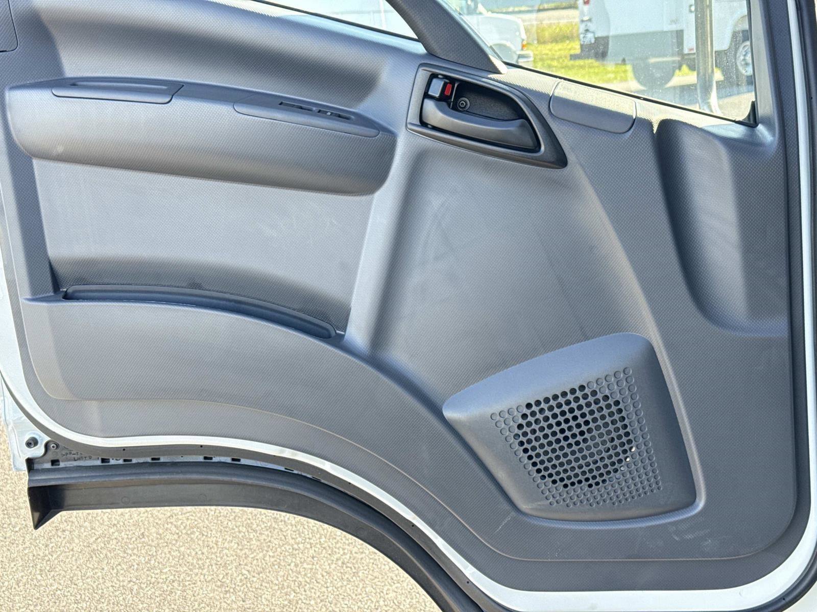 New 2025 Chevrolet Low Cab Forward image 7