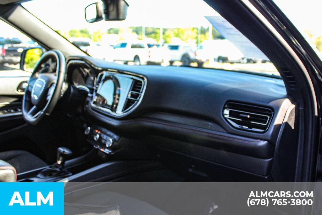 Used 2025 Dodge Durango GT RWD image 24