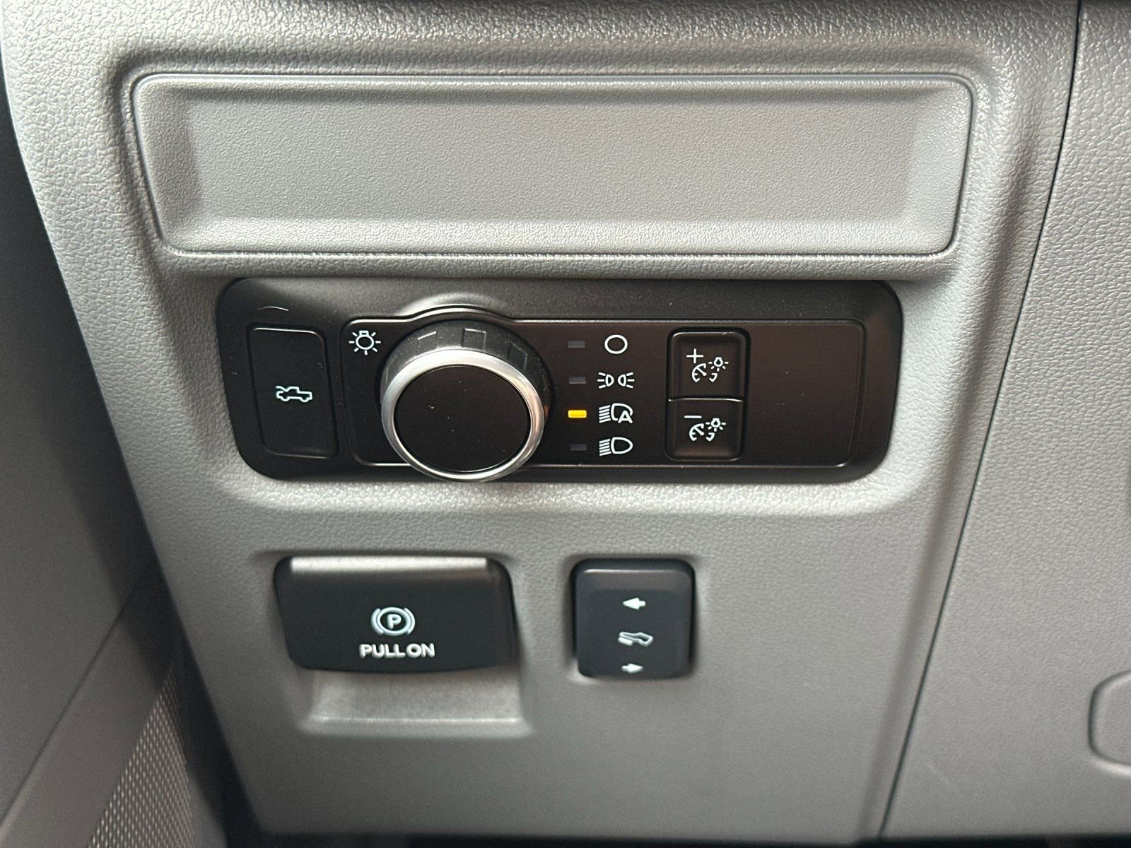 Used 2025 Ford F150 Lightning Flash AWD/4WD image 33
