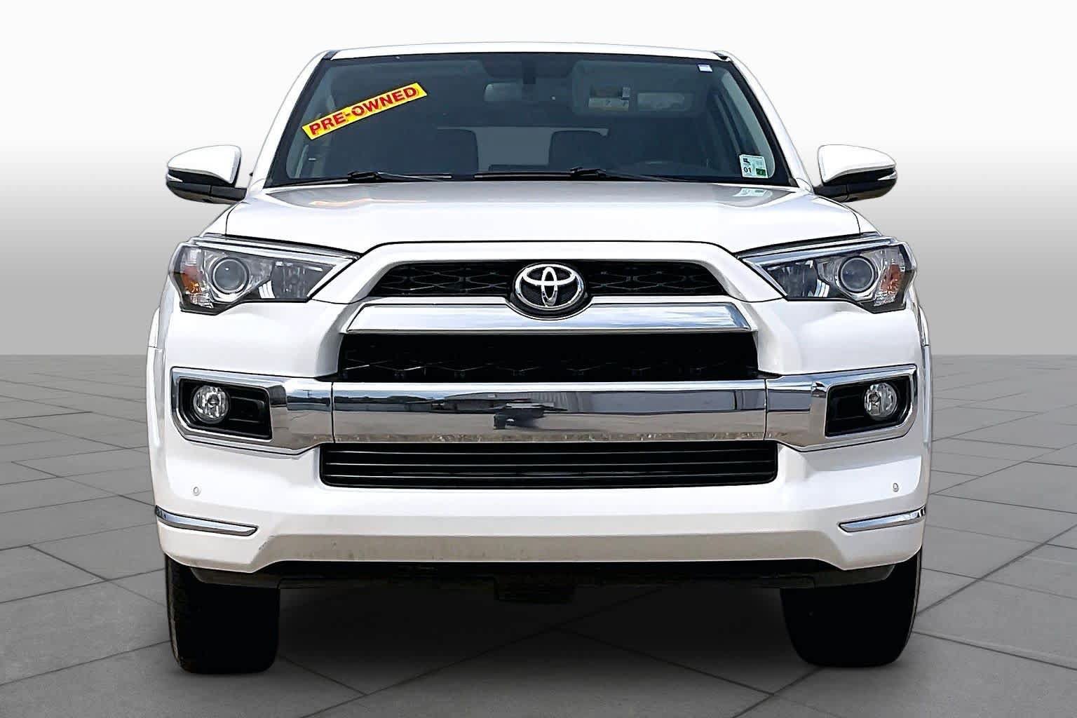 Used 2018 Toyota 4Runner Limited AWD/4WD image 3