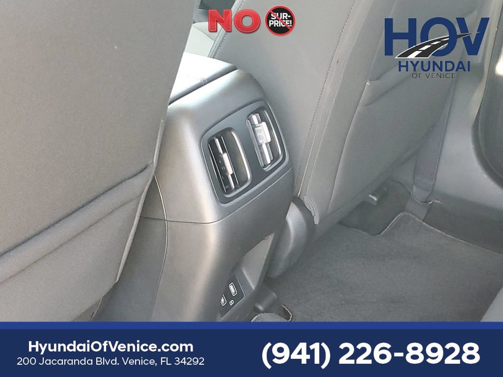 Certified 2022 Hyundai Tucson SEL FWD image 13