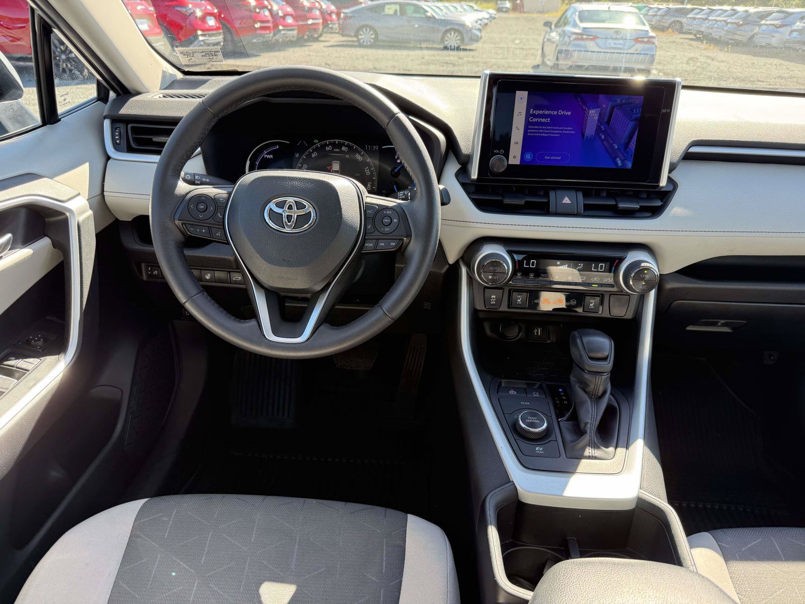 Used 2024 Toyota RAV4 XLE w/ Convenience Package AWD/4WD image 8