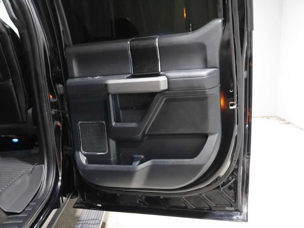 Used 2018 Ford F350 Platinum w/ Platinum Ultimate Package AWD/4WD image 21