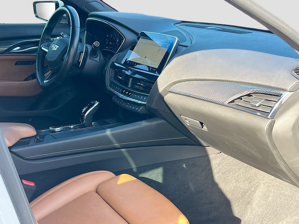Used 2023 Cadillac CT5 V w/ Platinum Package RWD image 31