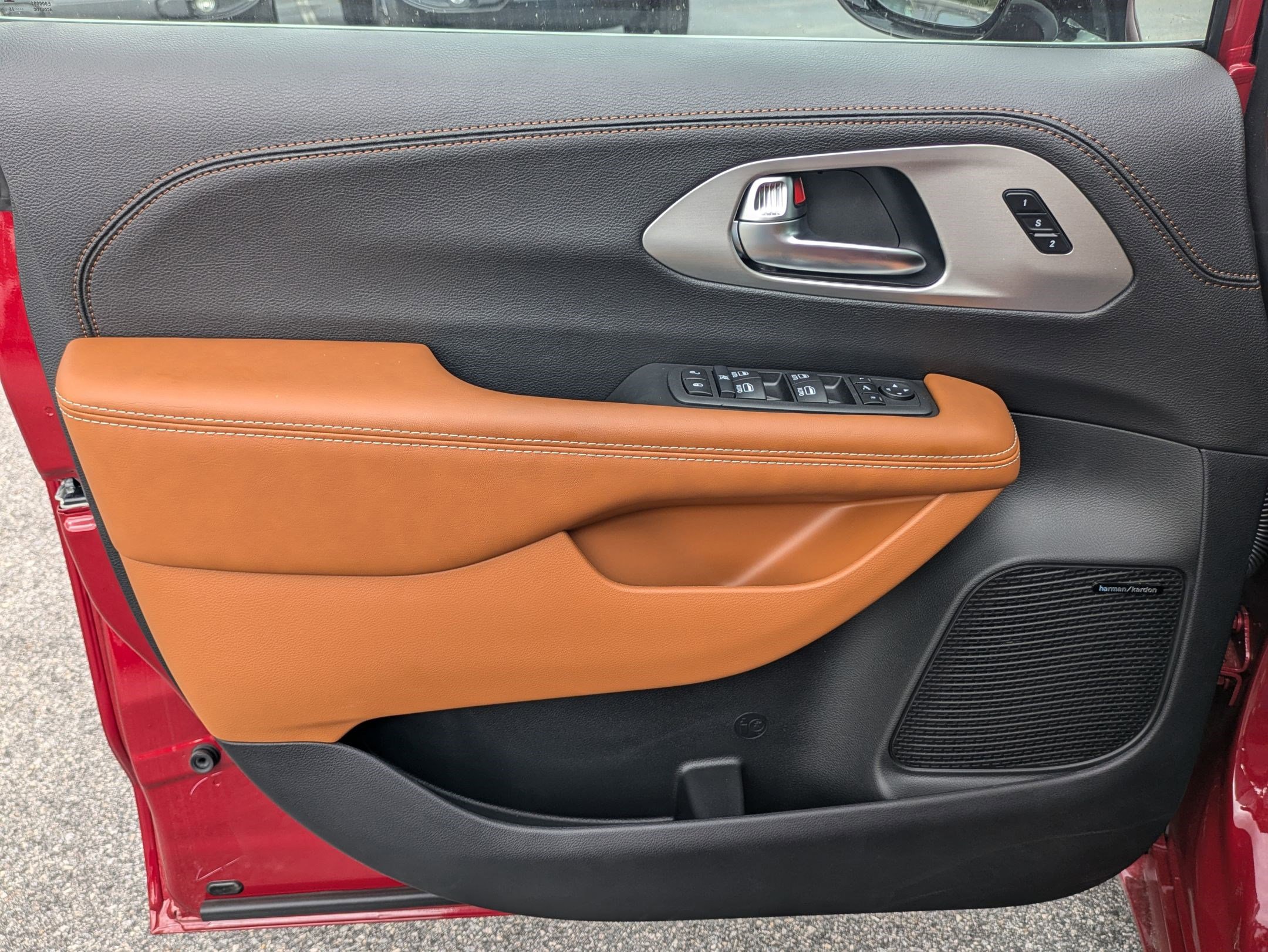 New 2026 Chrysler Pacifica Pinnacle image 20