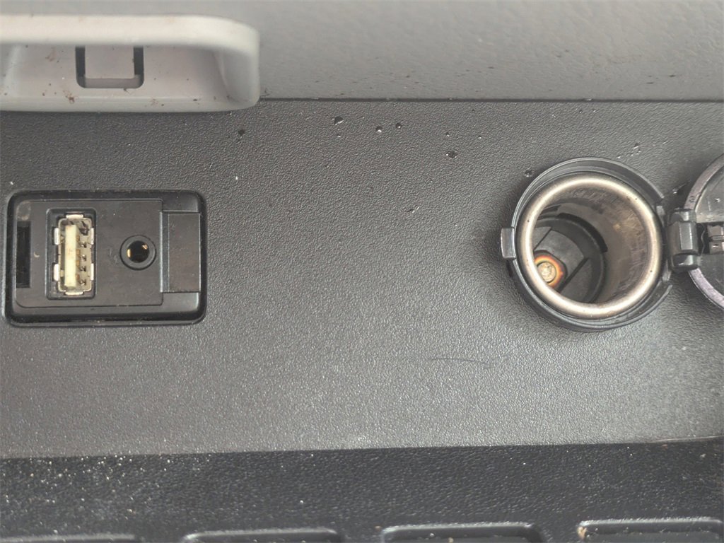 Used 2015 Toyota Highlander LE image 22