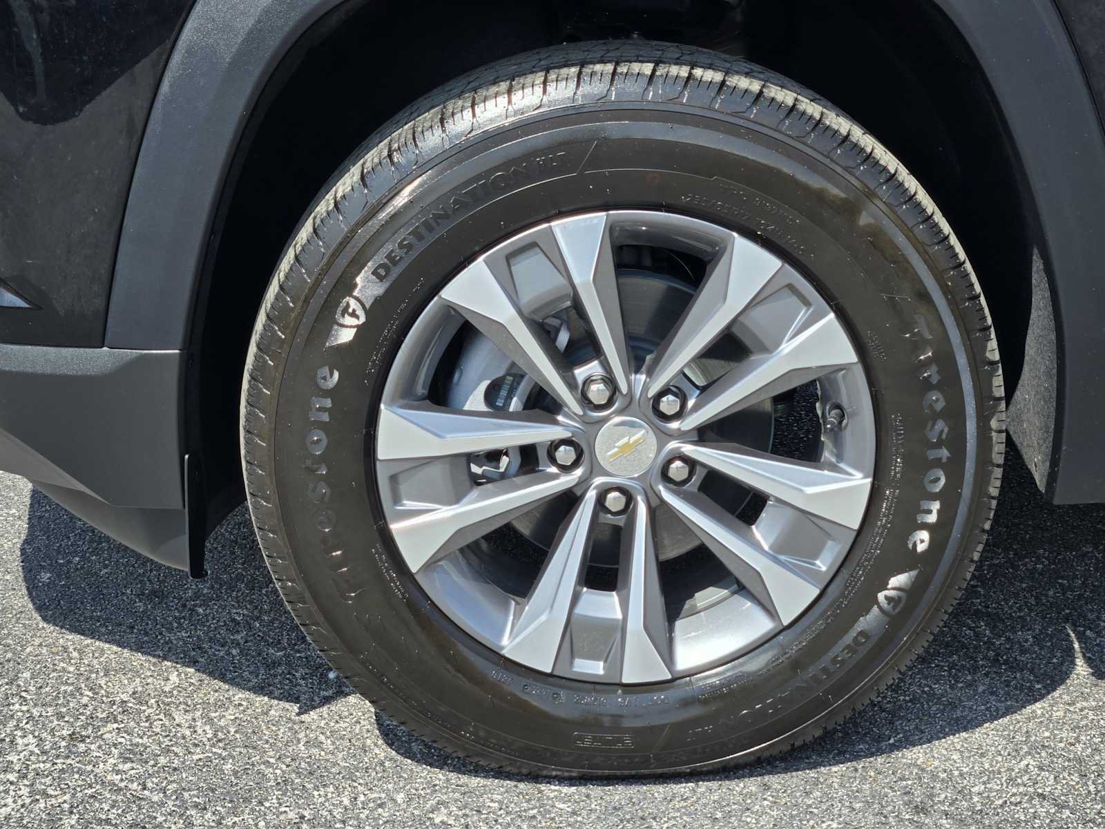 Certified 2026 Chevrolet Equinox LT w/ Convenience Package II FWD image 12