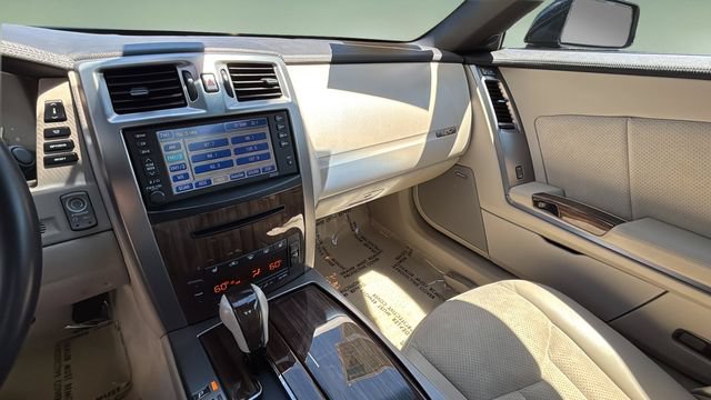 Used 2006 Cadillac XLR V RWD image 25