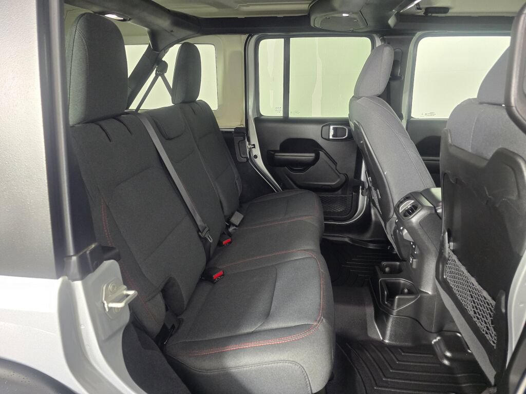 Used 2024 Jeep Wrangler Unlimited Rubicon AWD/4WD image 40