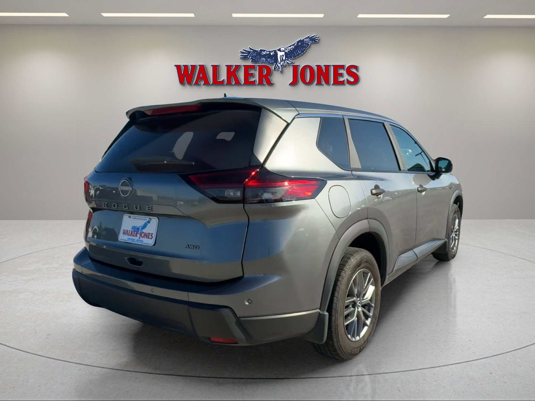 Used 2024 Nissan Rogue S image 3