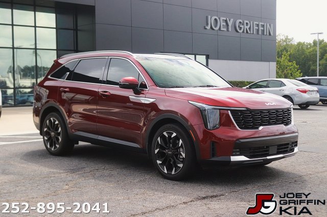 Certified 2025 Kia Sorento EX w/ Panoramic Sunroof Package FWD image 3