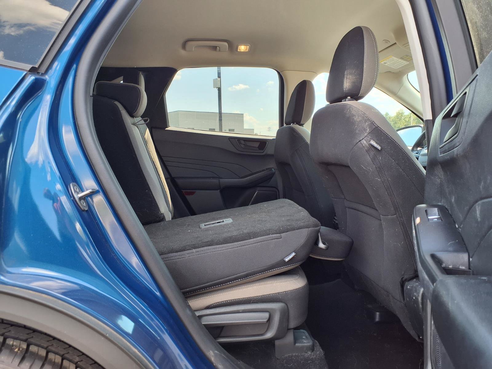 Used 2022 Ford Escape SE w/ SE Sport Appearance Package FWD image 24