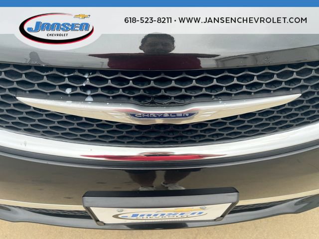 Used 2018 Chrysler Pacifica Touring-L Plus FWD image 30