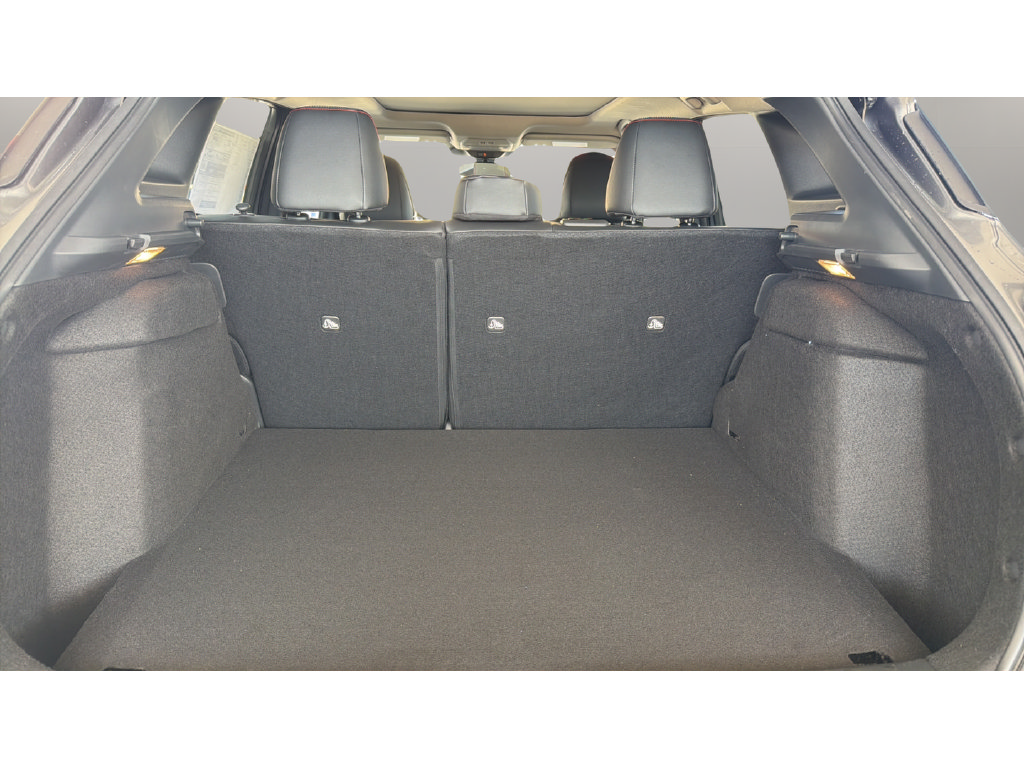 New 2027 Nissan Kicks SR w/ SR Premium Package AWD/4WD image 13