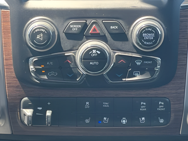 Used 2018 RAM 1500 Laramie w/ Convenience Group AWD/4WD image 26