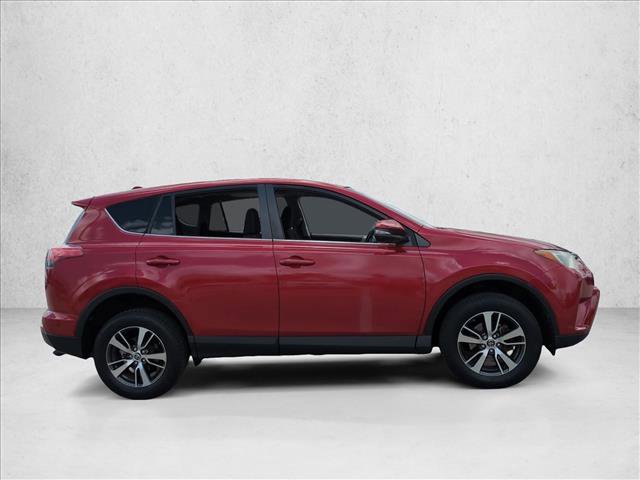 Used 2018 Toyota RAV4 XLE FWD image 4