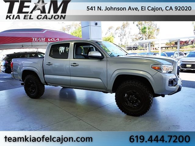 Used 2022 Toyota Tacoma SR AWD/4WD image 13
