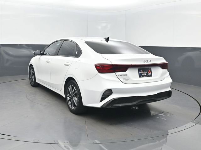 Used 2023 Kia Forte LXS image 3