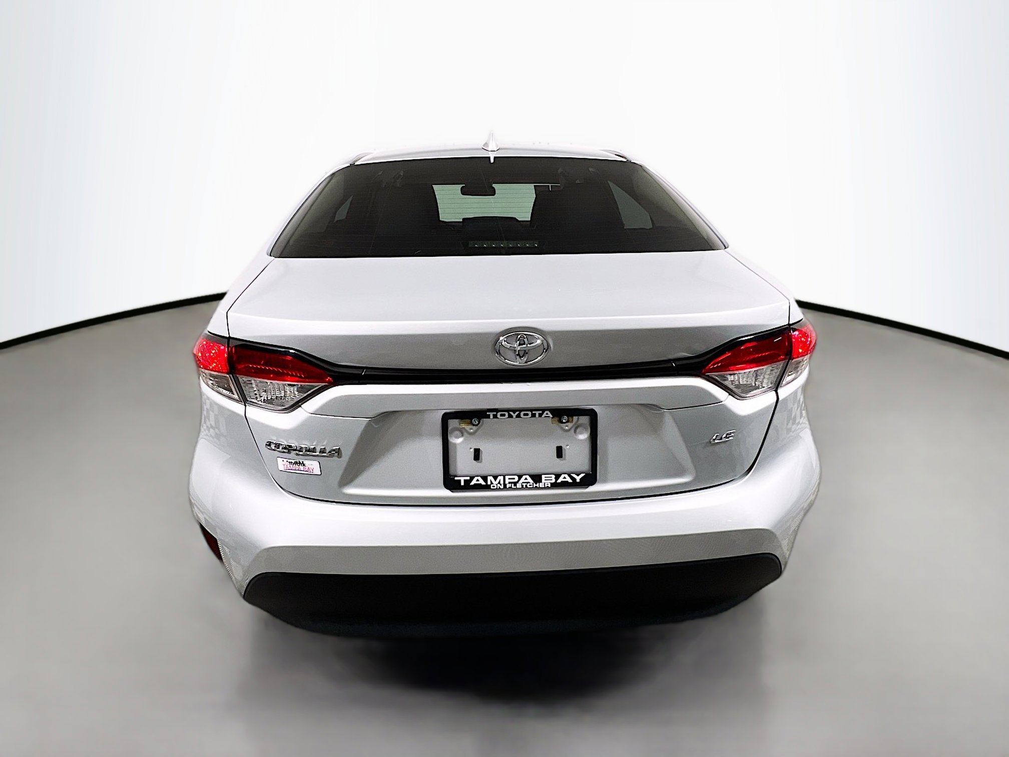 Used 2023 Toyota Corolla LE image 6