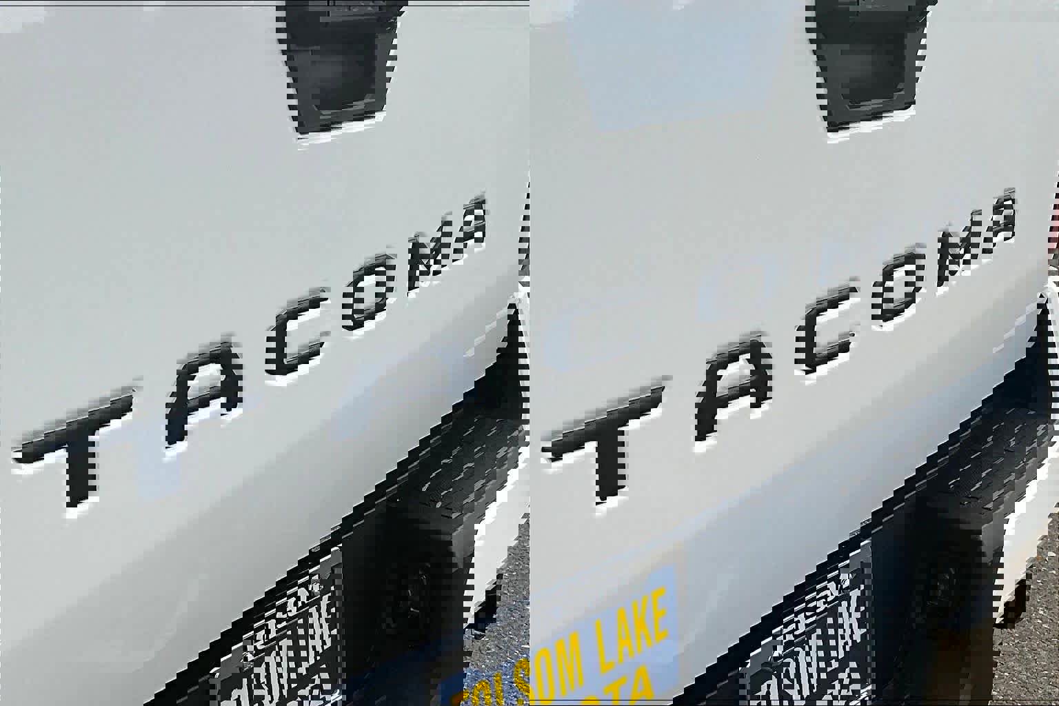 New 2025 Toyota Tacoma SR5 image 15