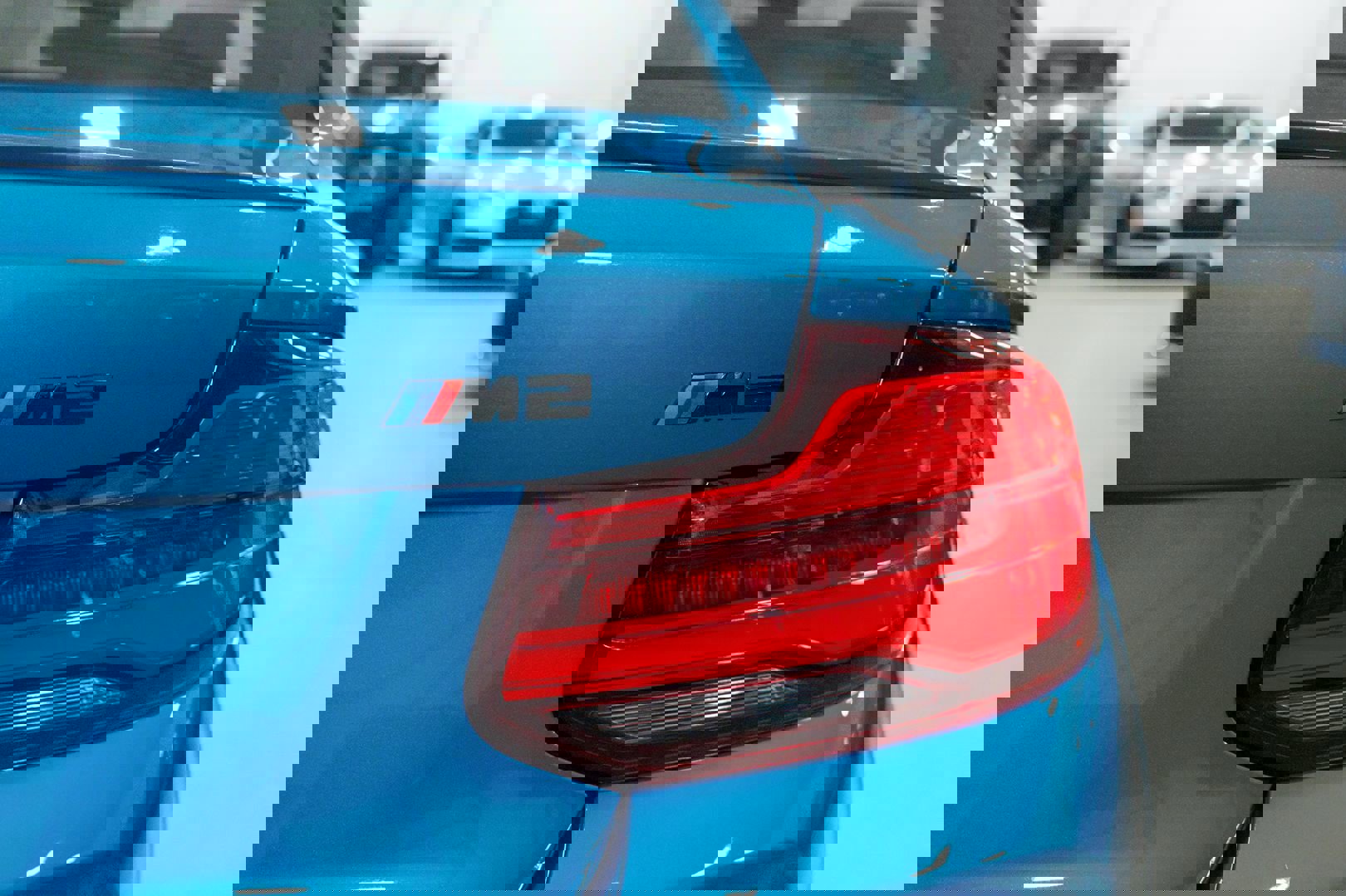 Used 2018 BMW M2 image 9