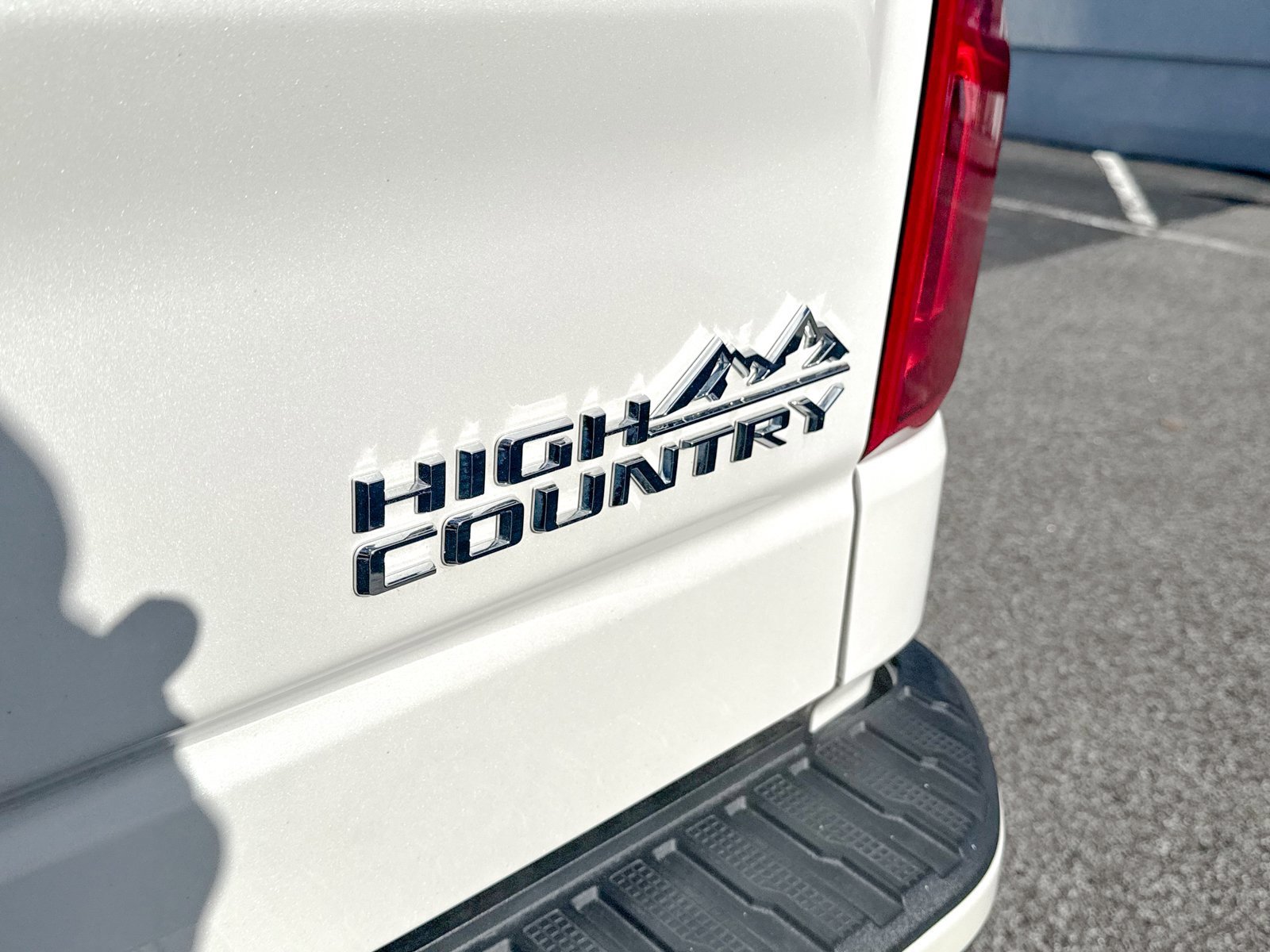 Certified 2022 Chevrolet Silverado 1500 High Country w/ High Country Premium Package image 12