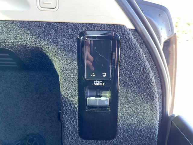 Used 2023 Land Rover Range Rover SE image 20