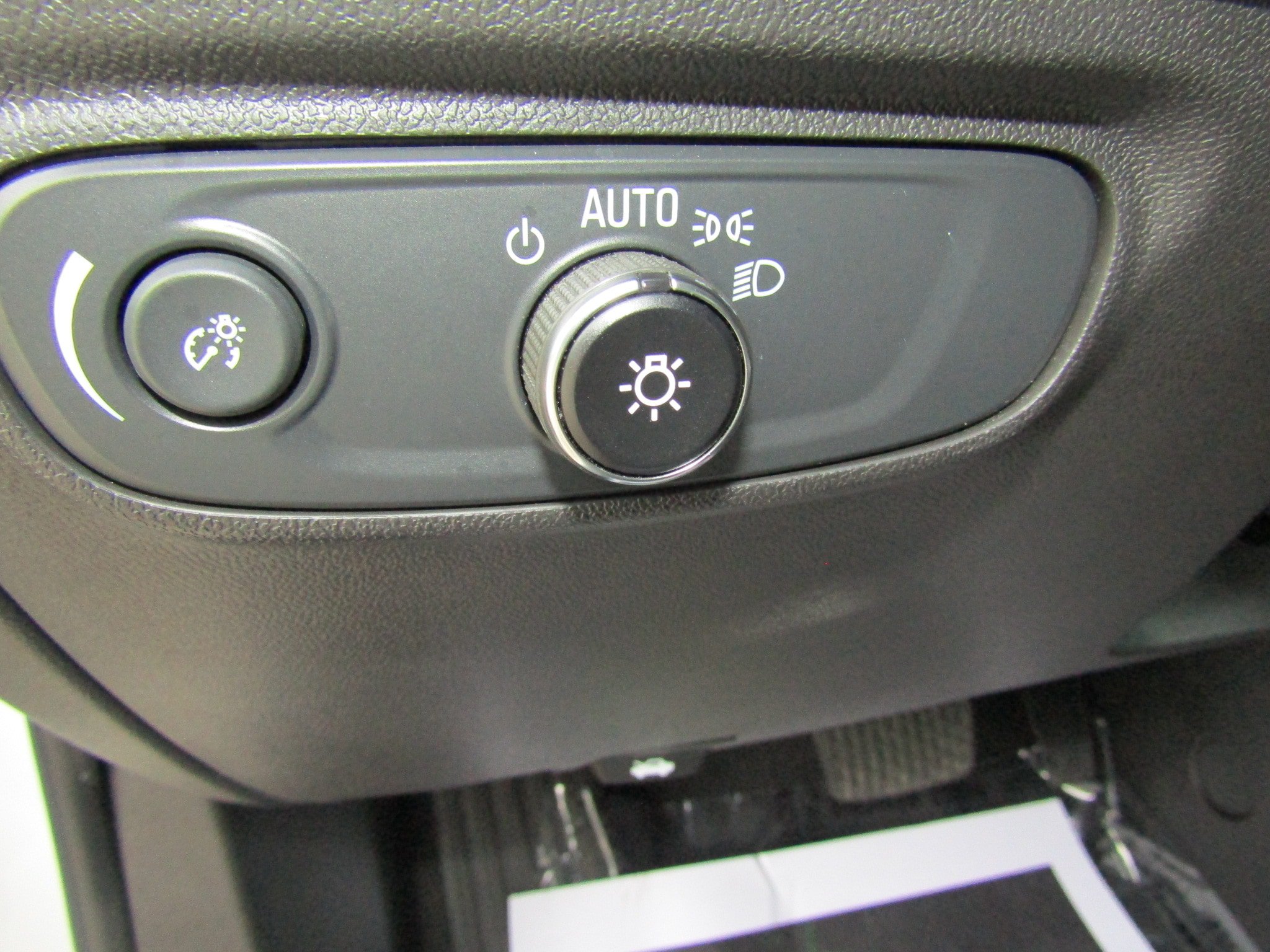 Used 2024 Chevrolet Equinox LT AWD/4WD image 21