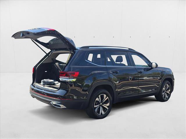 New 2026 Volkswagen Atlas SE image 2