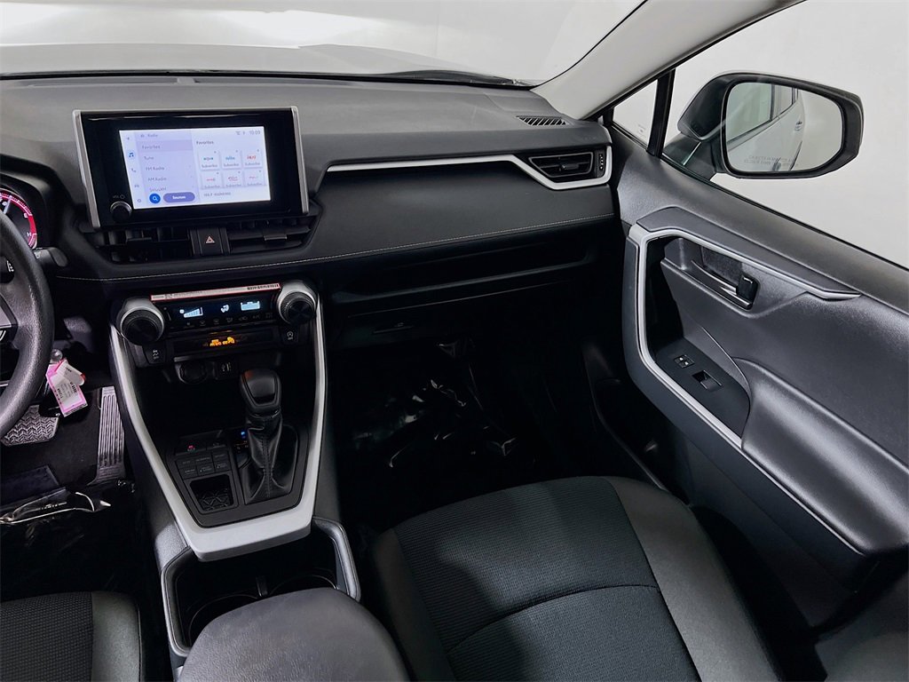 Certified 2025 Toyota RAV4 LE image 21