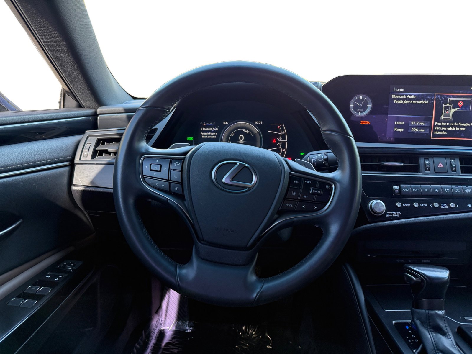 Used 2022 Lexus ES 300h w/ Accessory Package image 12