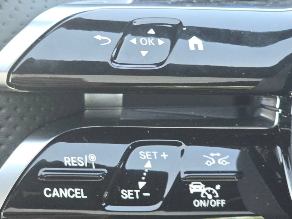 New 2026 Mercedes-Benz C 300 4MATIC Sedan image 34