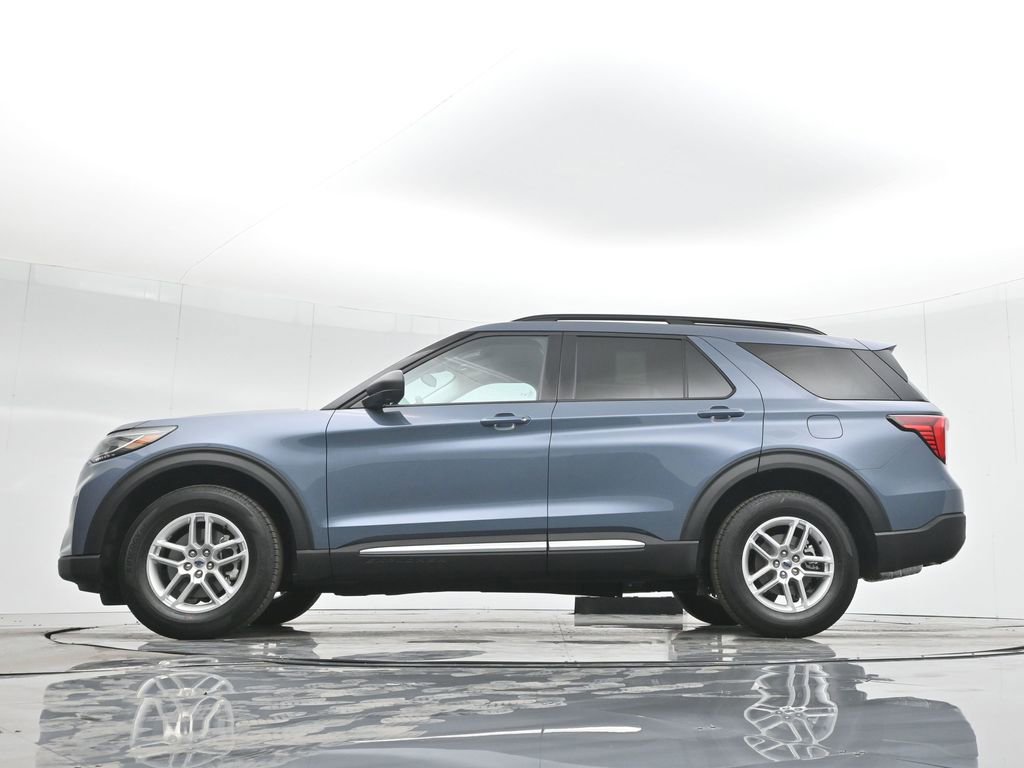 New 2025 Ford Explorer Active w/ Active Comfort Package image 7