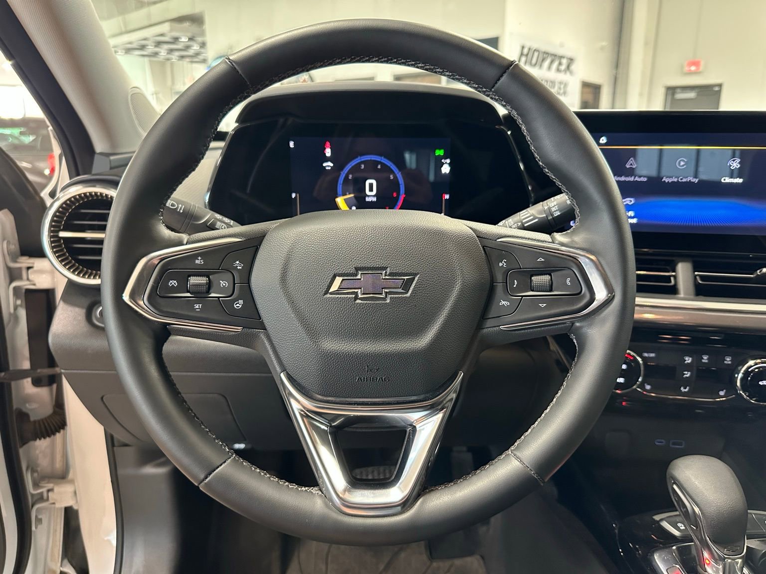 Used 2024 Chevrolet Trax ACTIV w/ Driver Confidence Package FWD image 15