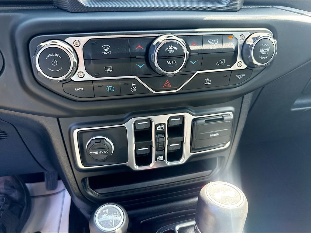 Used 2021 Jeep Wrangler Unlimited Sahara image 17