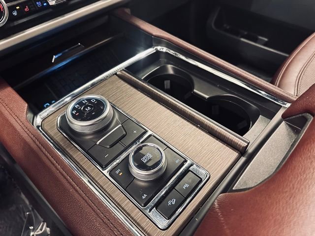 Used 2024 Ford Expedition Limited image 31