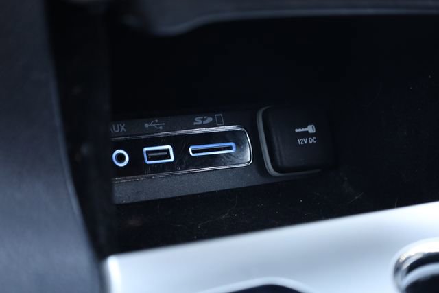 Used 2016 Jeep Grand Cherokee Overland AWD/4WD image 19