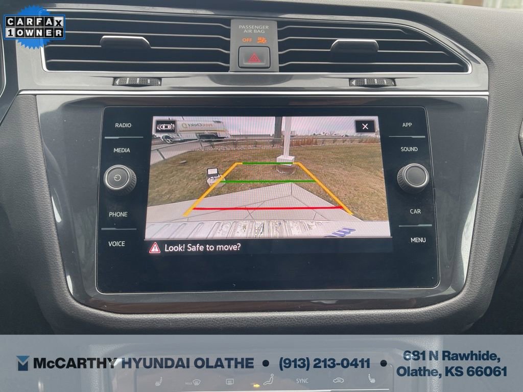 Used 2022 Volkswagen Tiguan SE R-Line image 11