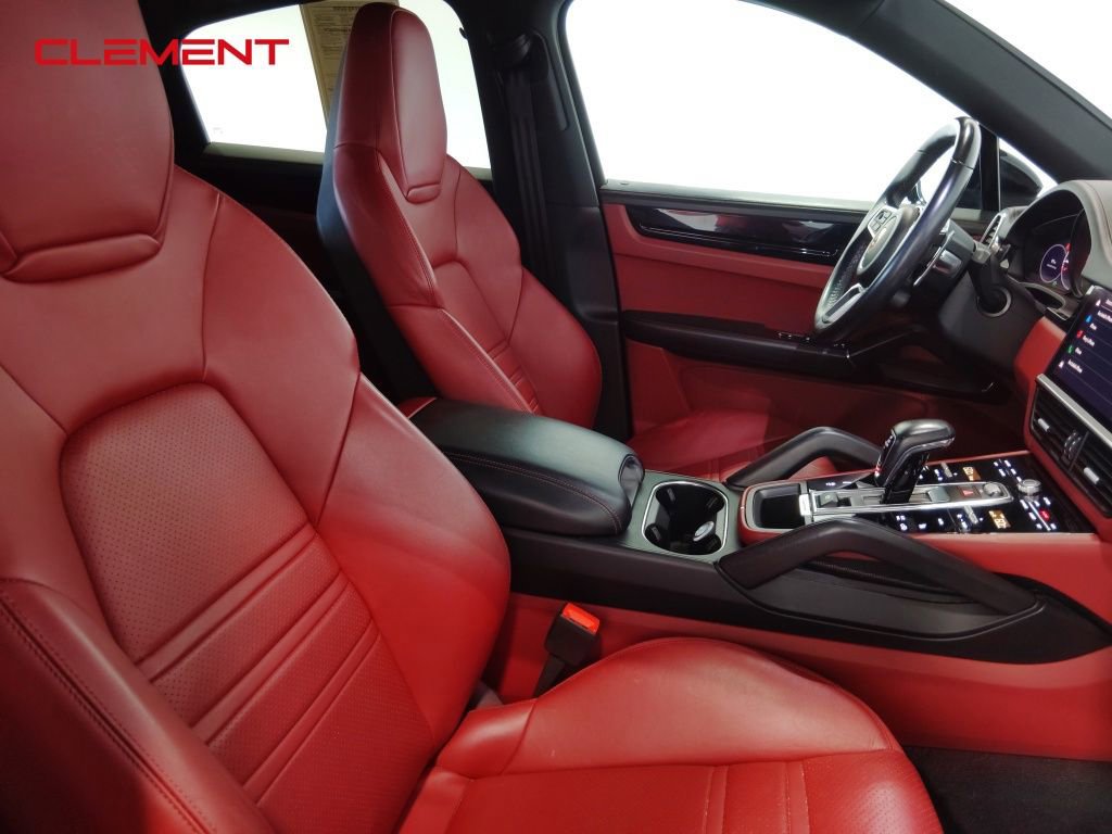 Used 2022 Porsche Cayenne S image 40