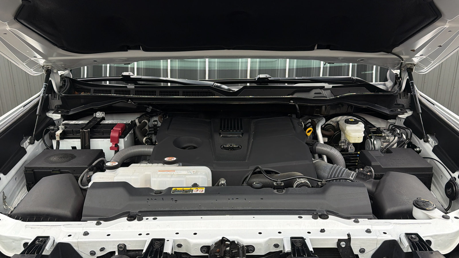 Used 2024 Toyota Tundra SR5 AWD/4WD image 19