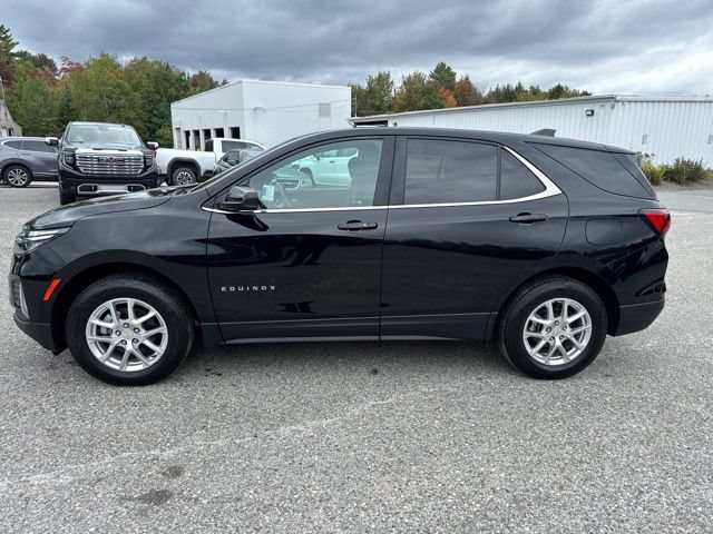 Used 2024 Chevrolet Equinox LT AWD/4WD image 2