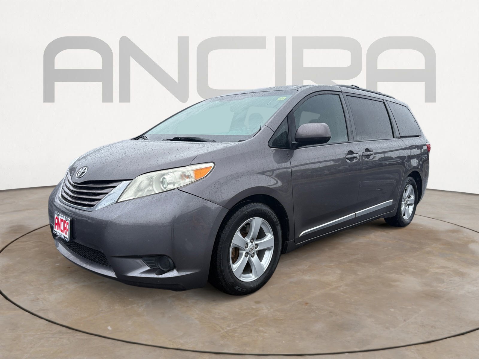 Used 2015 Toyota Sienna LE image 7