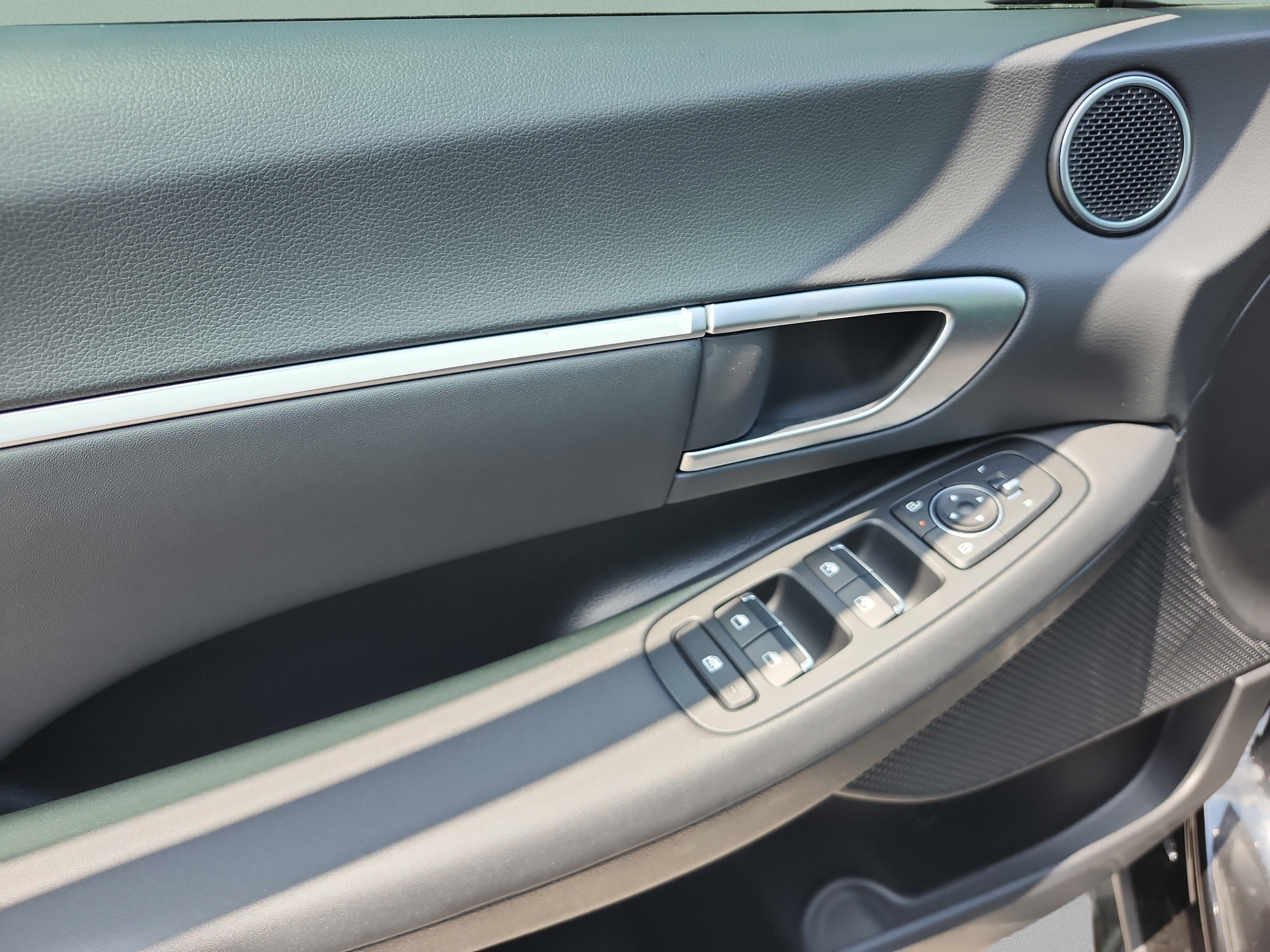 New 2026 Hyundai Sonata SEL FWD image 15