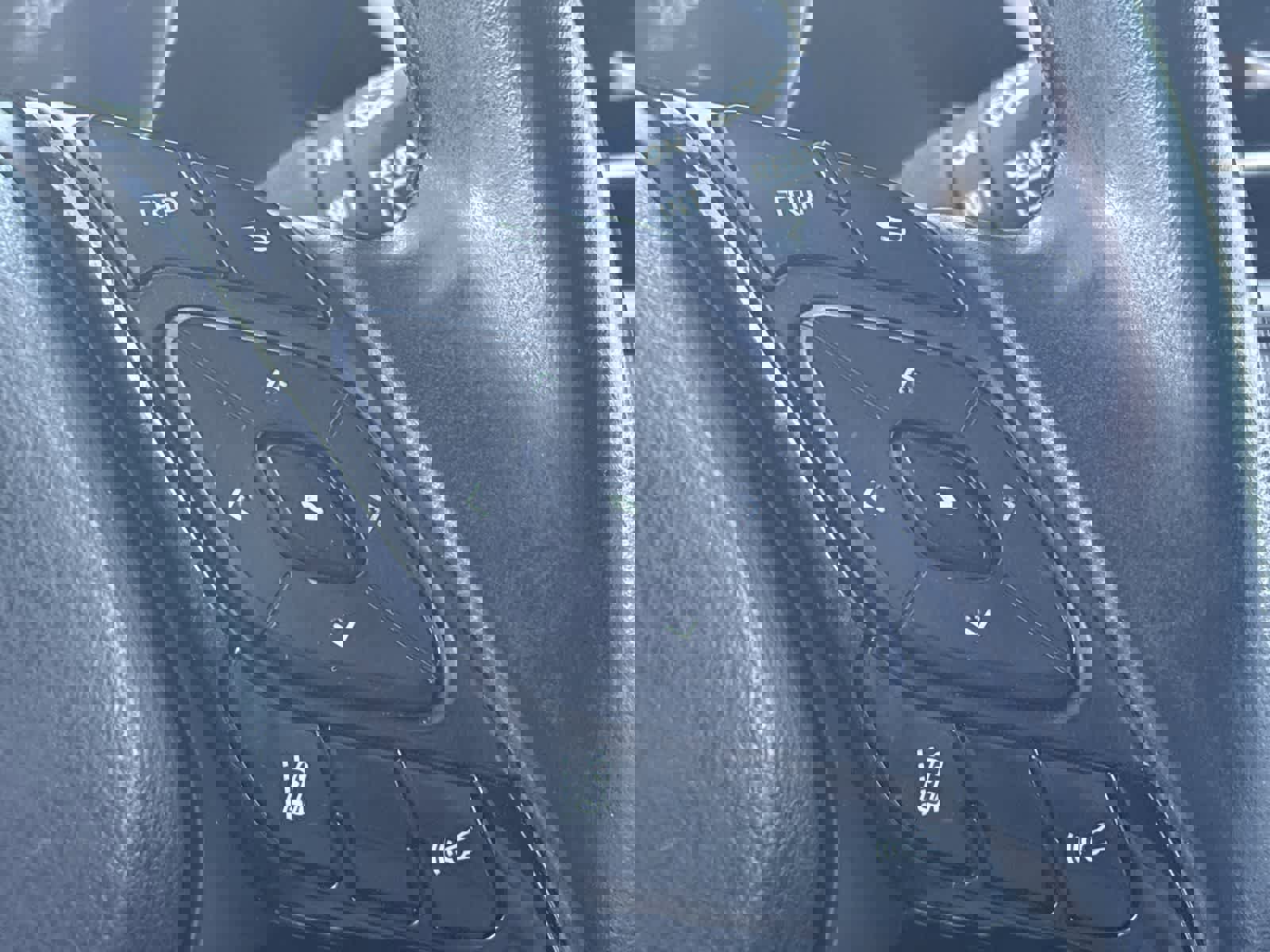 Used 2018 Toyota C-HR XLE image 31