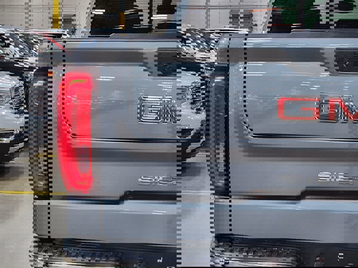 Used 2021 GMC Sierra 1500 SLT image 20