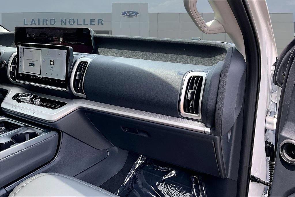 New 2026 Ford Expedition Max Active AWD/4WD image 30